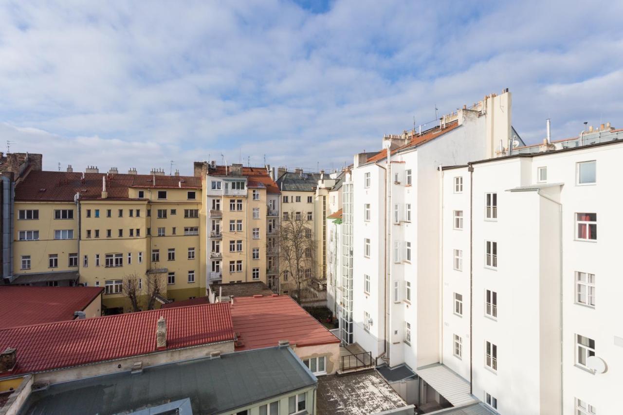 Perunova Apartments Praha Bagian luar foto